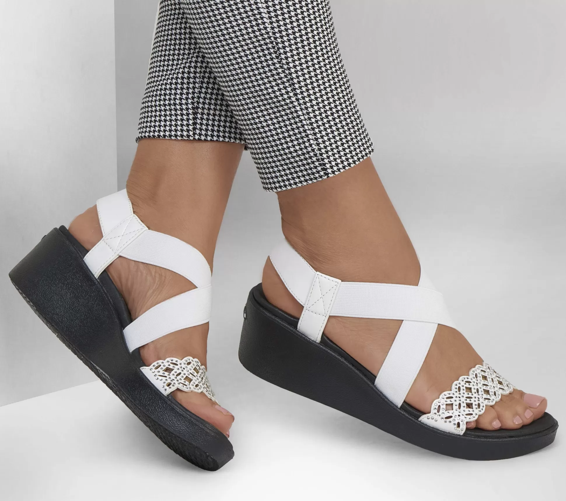 Clearance SKECHERS Arch Fit Rumble - Dance Party