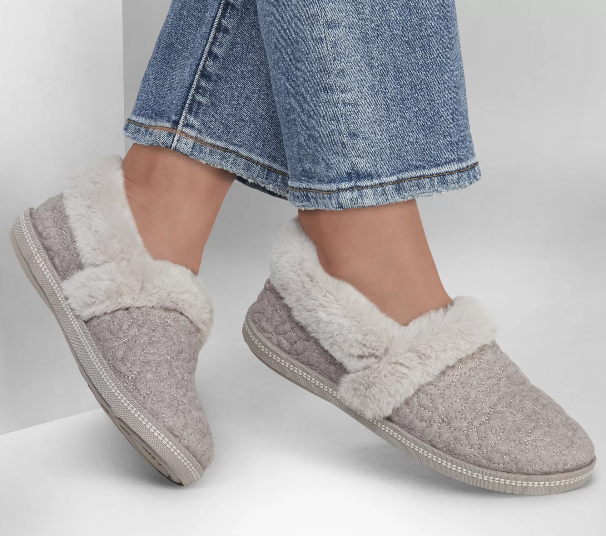 Clearance SKECHERS Cozy Campfire - Bright Blossom