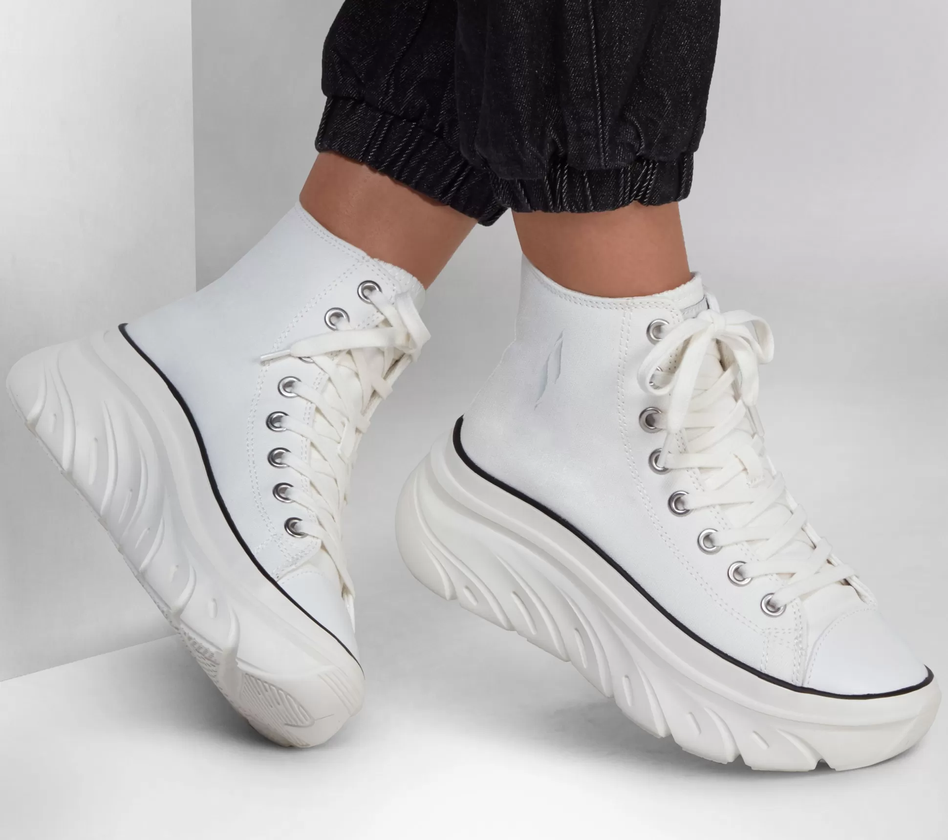 Best Sale SKECHERS Funky Street - Groove Way