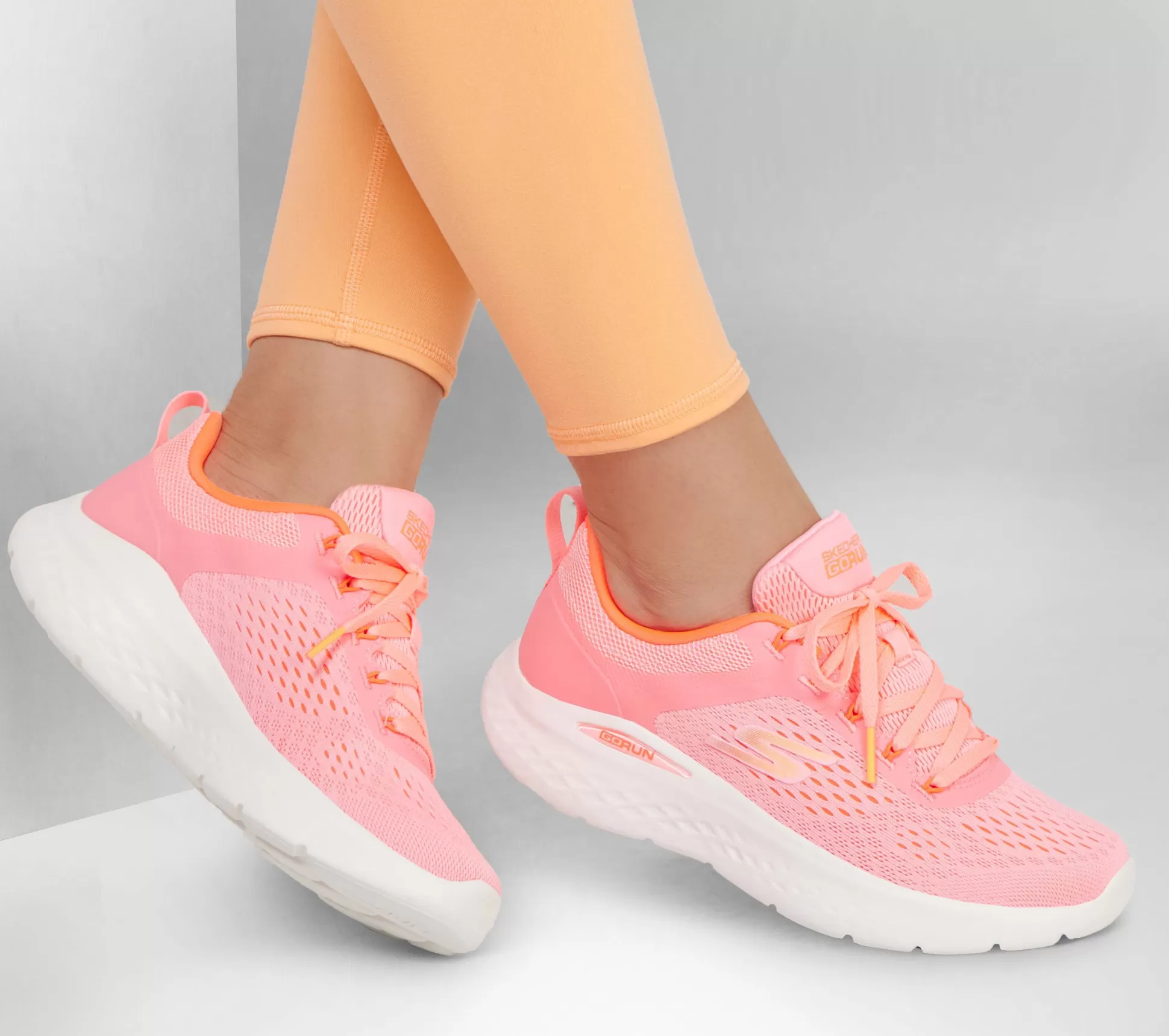 New SKECHERS Go Run Lite