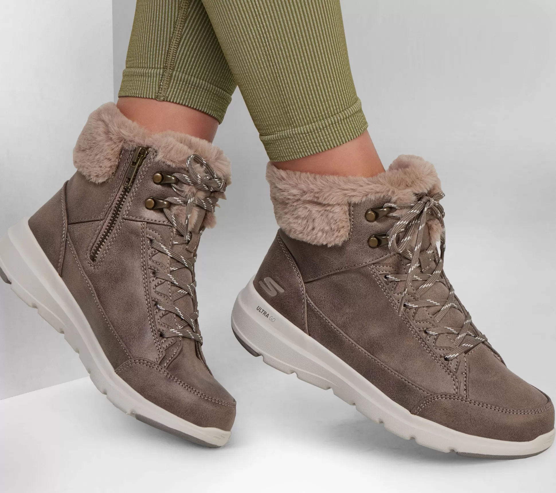 Clearance SKECHERS On-The-Go Glacial Ultra - Cozyly