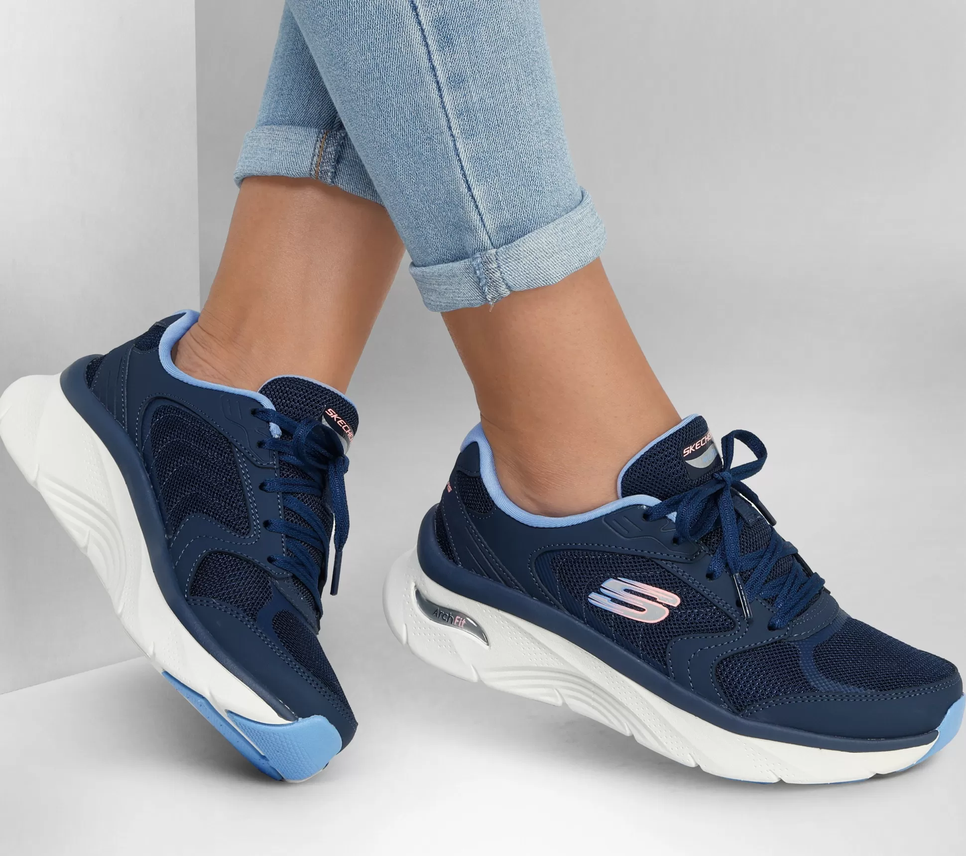 Hot SKECHERS Relaxed Fit: Arch Fit D'Lux