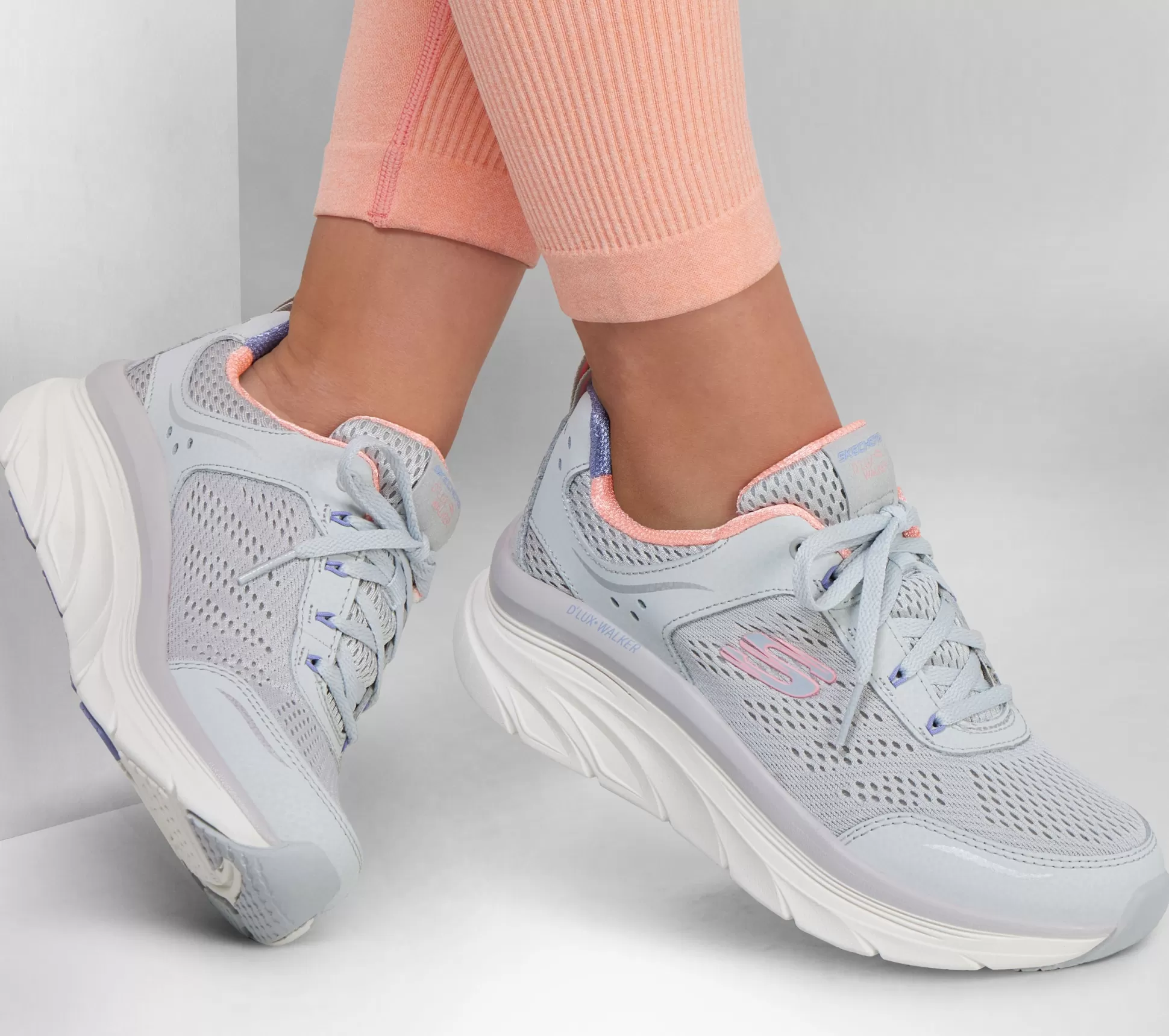 Sale SKECHERS Relaxed Fit: D'Lux Walker - Infinite Motion