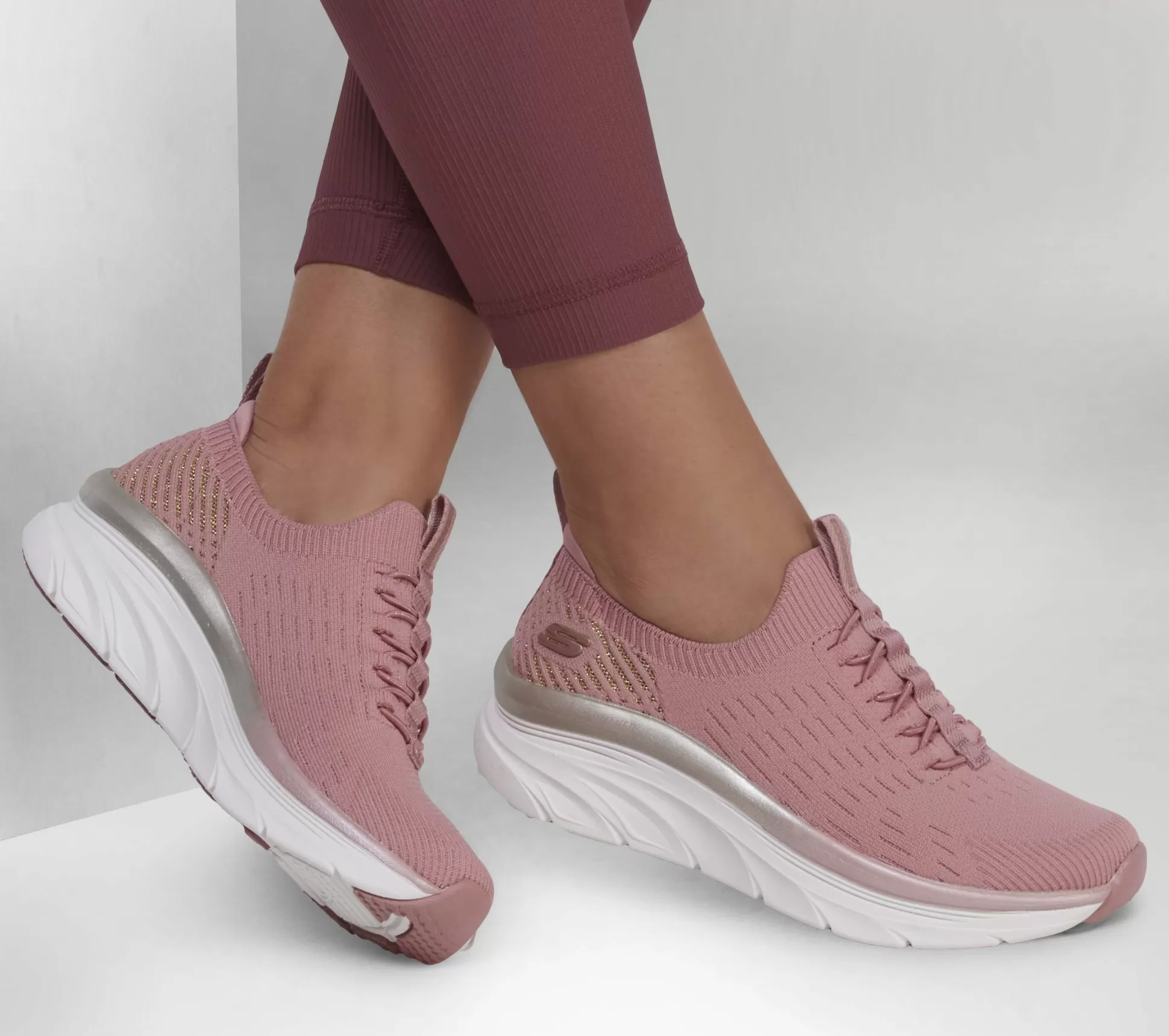 Cheap SKECHERS Relaxed Fit: D'Lux Walker - Let It Glow