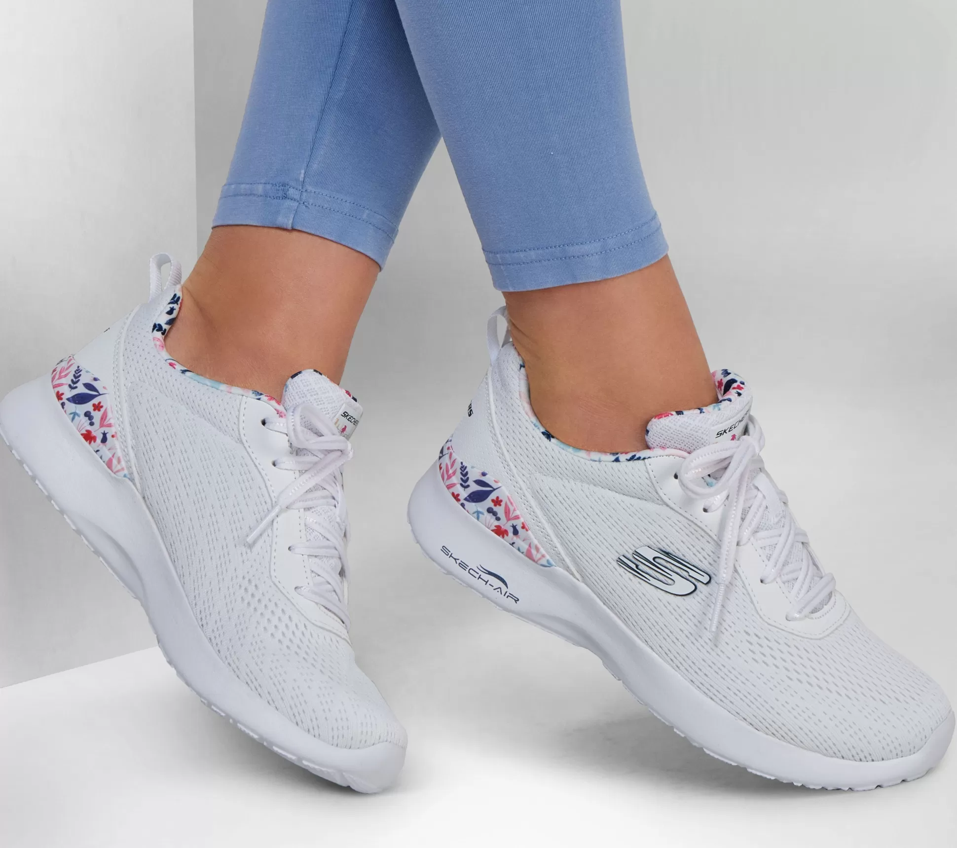 Best SKECHERS Skech-Air Dynamight - Laid Out