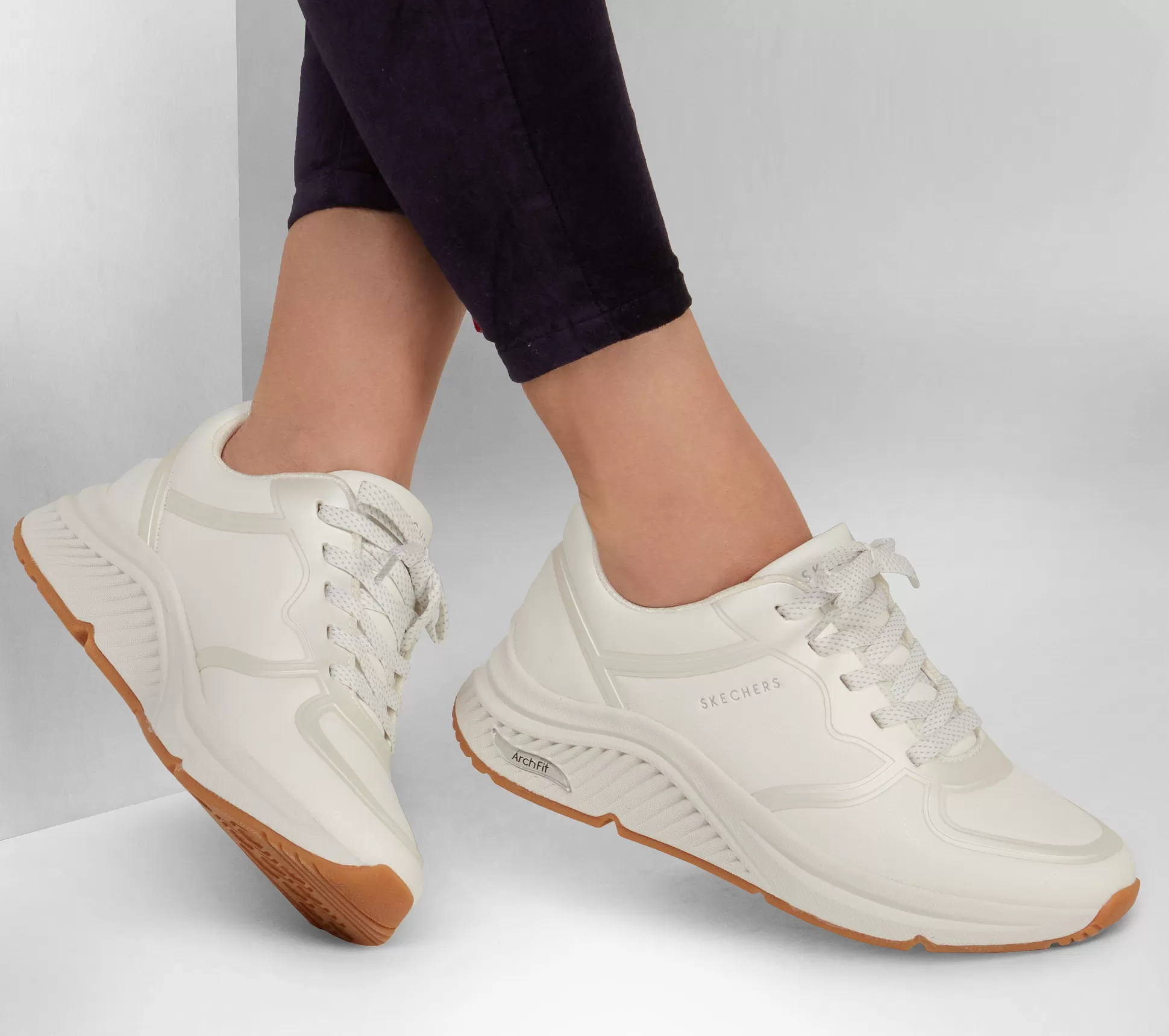 New SKECHERS Arch Fit S-Miles - Mile Makers