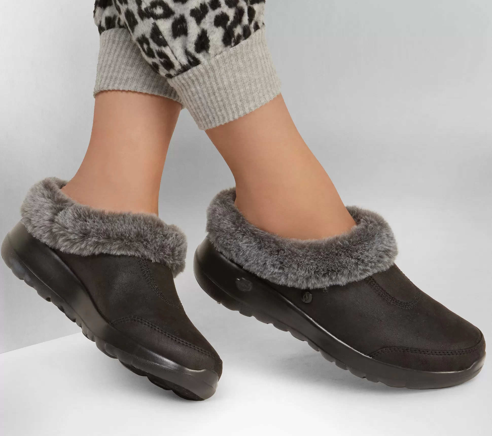 Cheap SKECHERS Go Lounge: On-The-Go Joy - Gratify