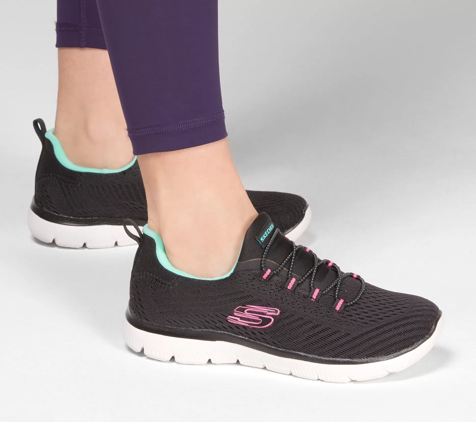 Online SKECHERS Summits - Fast Attraction