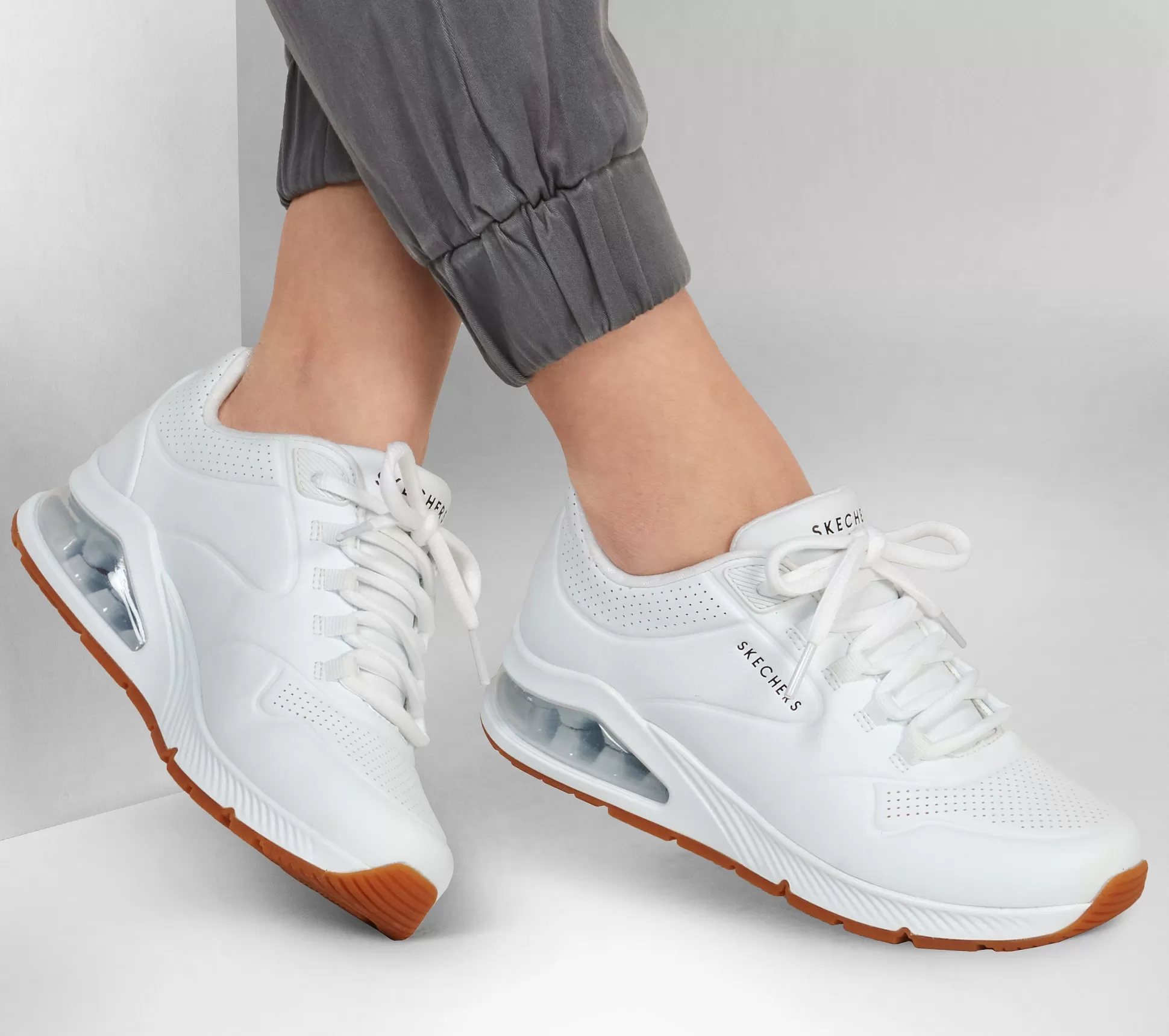 Discount SKECHERS Uno 2 - Air Around You